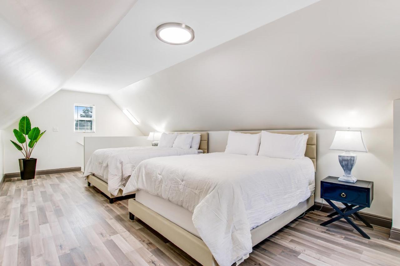 Cozy Charmer In Town Savannah Bagian luar foto